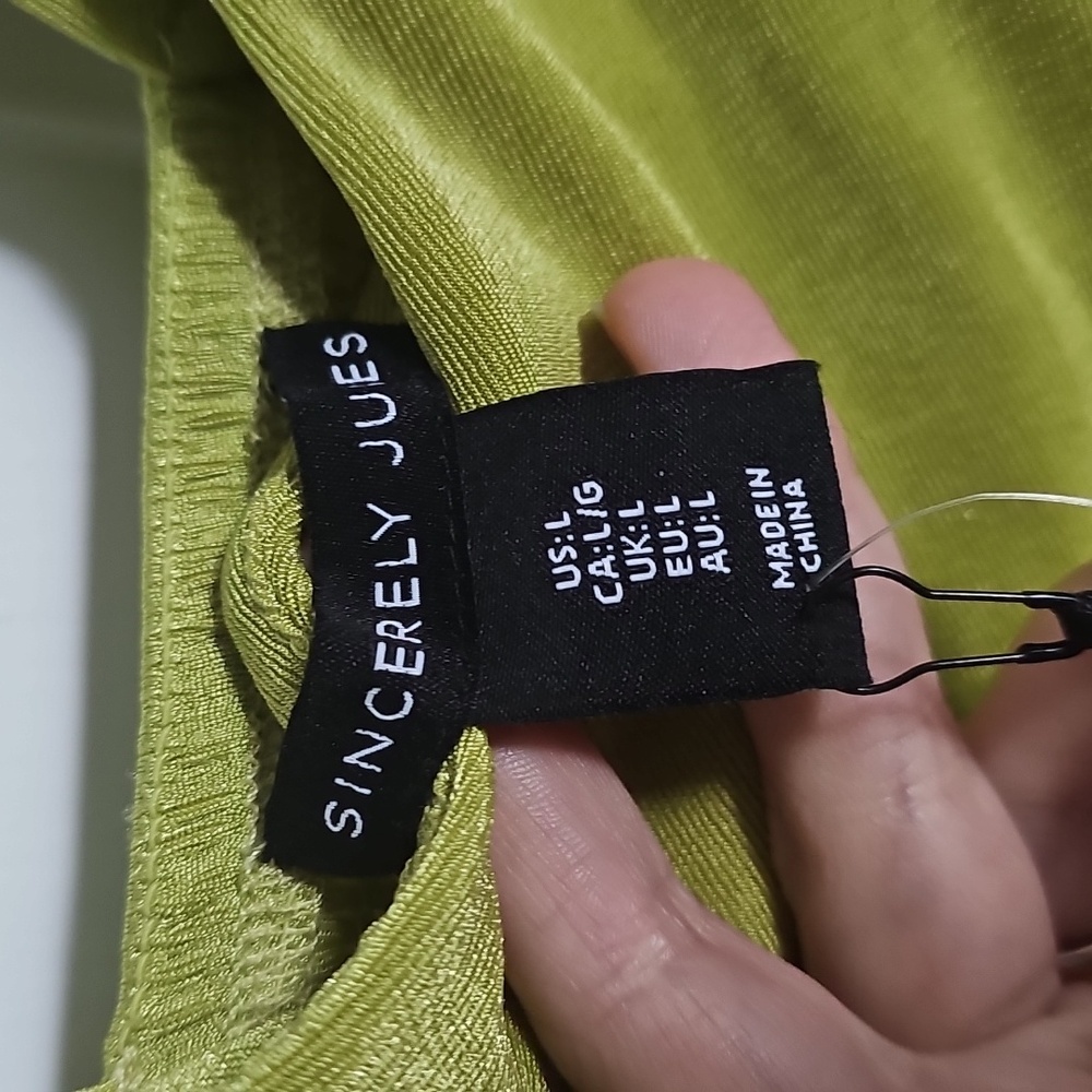 NWT Sincerly Jules Green Ruched Sleeveless Crop Top - Picture 2 of 4